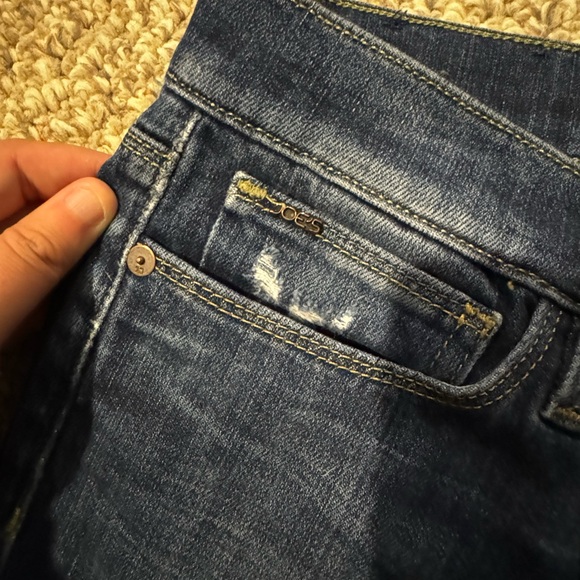 Very good condition. Light wear throughout - Picture 2 of 3